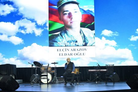 Arzu Əliyeva şəhid anaları ilə birgə iftar məclisində iştirak edib - FOTOLAR Arzu Əliyeva şəhid anaları ilə birgə iftar məclisində iştirak edib - FOTOLAR