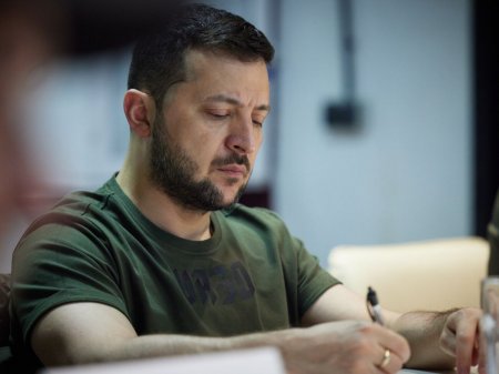 QIZBƏS QƏBƏLƏ : ZELENSKİYƏ - FOTO