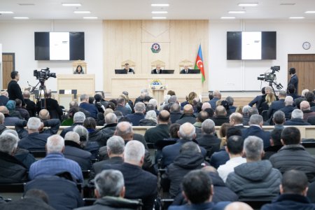 Vardanyanın vatsap yazışmaları nümayiş etdirildi Vardanyanın vatsap yazışmaları nümayiş etdirildi