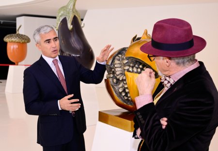 Heydər Əliyev Mərkəzində italyan heykəltaraşın “Təbiətin nemətləri” adlı sərgisi açılıb - FOTOLAR Heydər Əliyev Mərkəzində italyan heykəltaraşın “Təbiətin nemətləri” adlı sərgisi açılıb - FOTOLAR