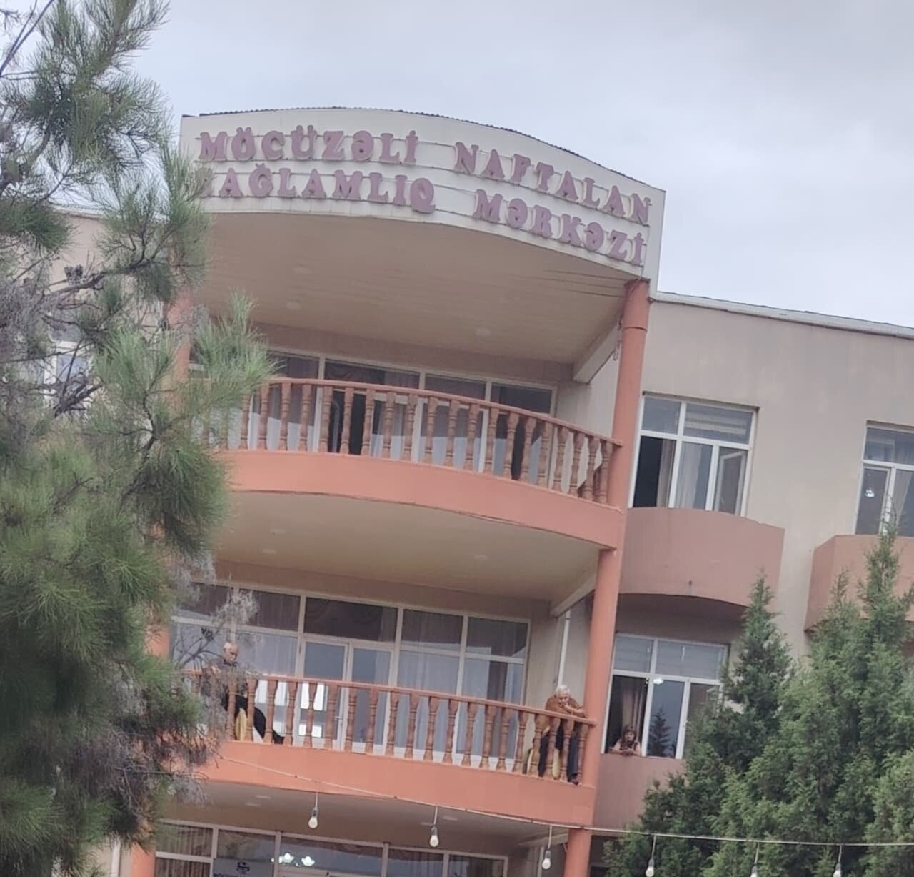 "MÖCÜZƏLİ NAFTALAN"